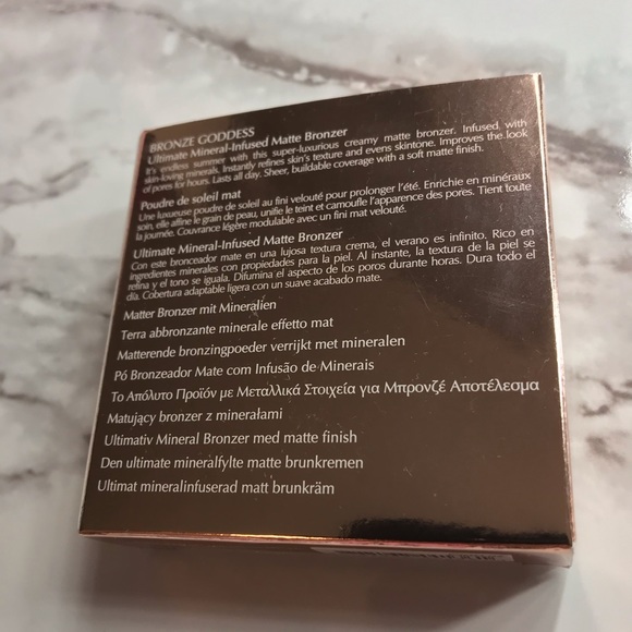 Estee Lauder Bronze Goddess Ultimate Matte Bronzer - Picture 7 of 7